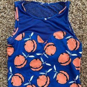 Peaches top Small